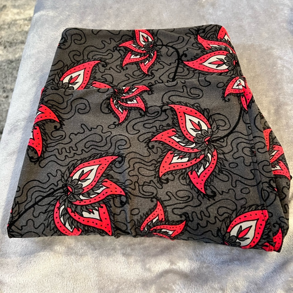 LuLaRoe Leggings Size TC